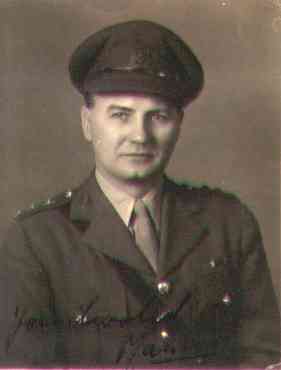 MauriceWeller@1944.jpg (5611 bytes)