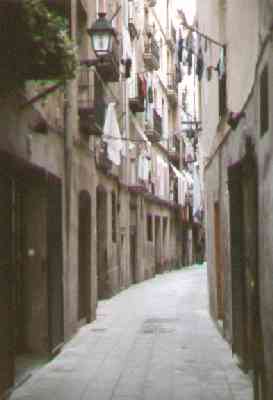 Alley.jpg (9280 bytes)